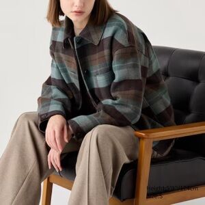 LAST CHANCE*Like New Uniqlo Shirt Jacket